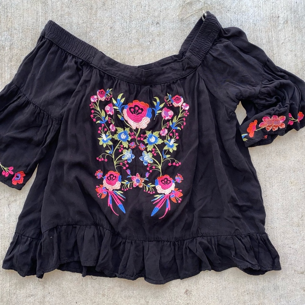 Floral Embroidered Blouse